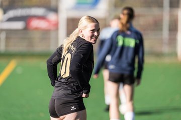 Bild 40 - wBJ VfL Pinneberg2 - Eimsbuttler TV 3 : Ergebnis: 5:0